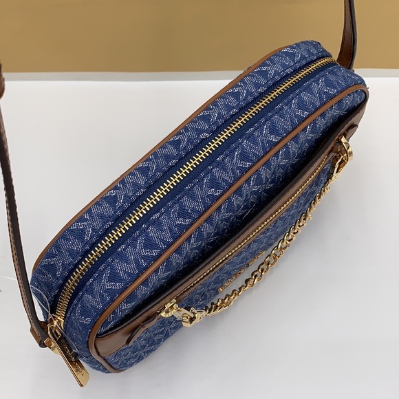 Michael Kors Jet Set Item Large East West Zip Chain Crossbody XBody
Den… - Picture 7 of 16